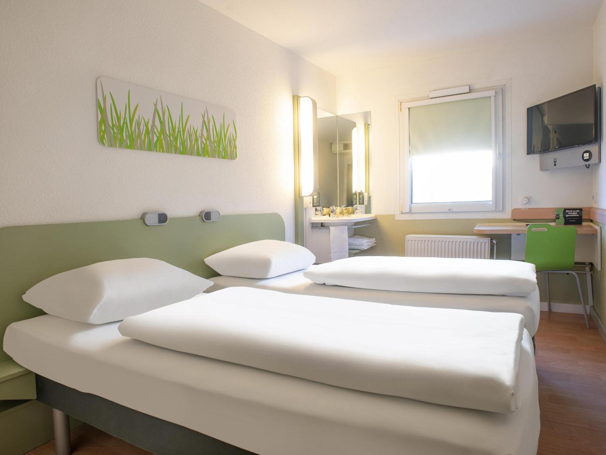 B&B Hotel Leipzig-Schoenefeld ภายนอก รูปภาพ