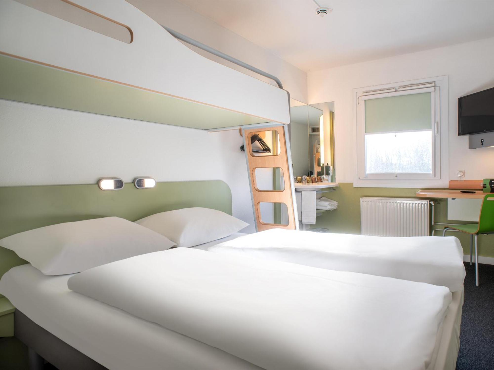 B&B Hotel Leipzig-Schoenefeld ภายนอก รูปภาพ